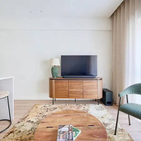 Candido Residences Apartament *