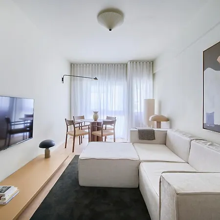 Candido Residences Apartament *